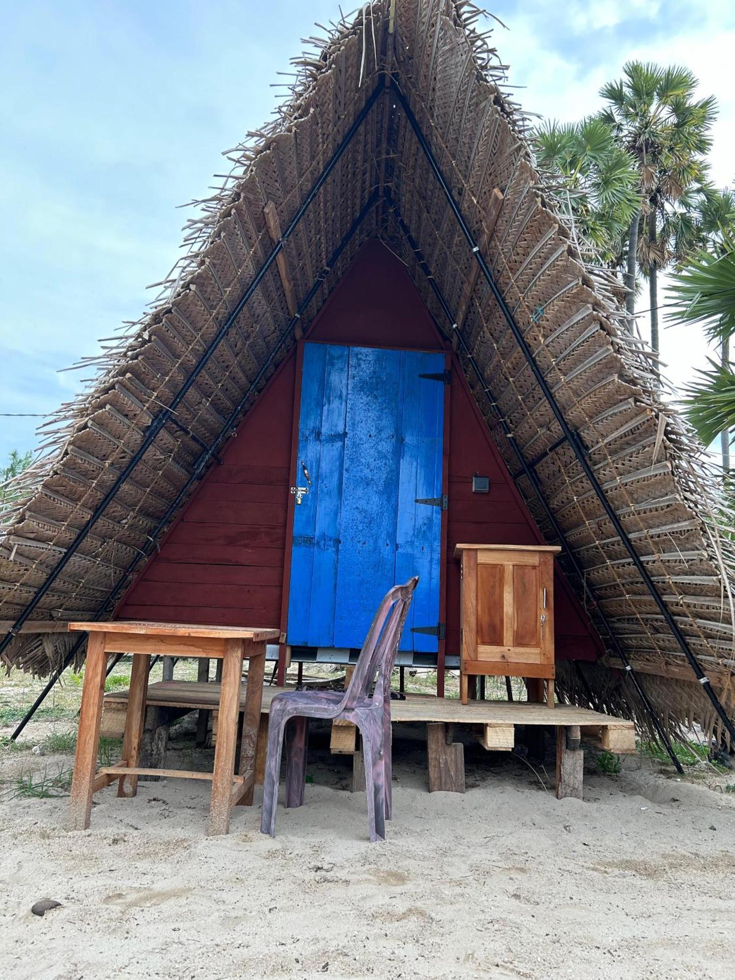 Delft Jeyam Resorts Delft East Rum bild